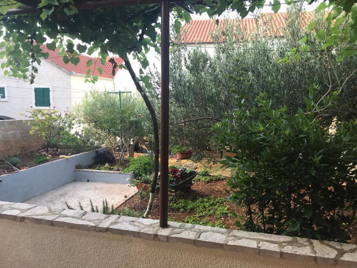 Apartmani Katarina 波尔 外观 照片