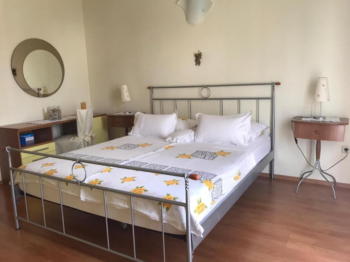Apartmani Katarina 波尔 外观 照片