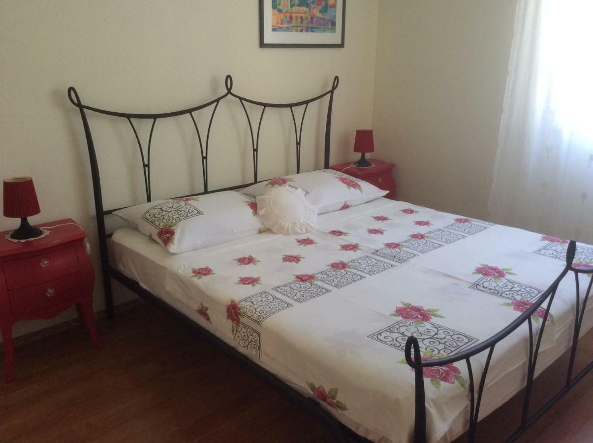 Apartmani Katarina 波尔 外观 照片