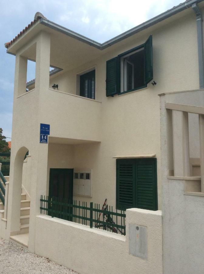 Apartmani Katarina 波尔 外观 照片